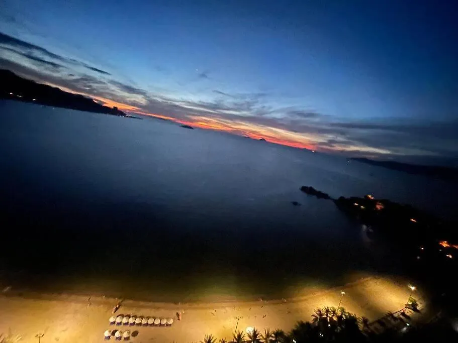 Sunrise From Bed Apartment - Nhatrang Beach Nha Trang Vietnam
